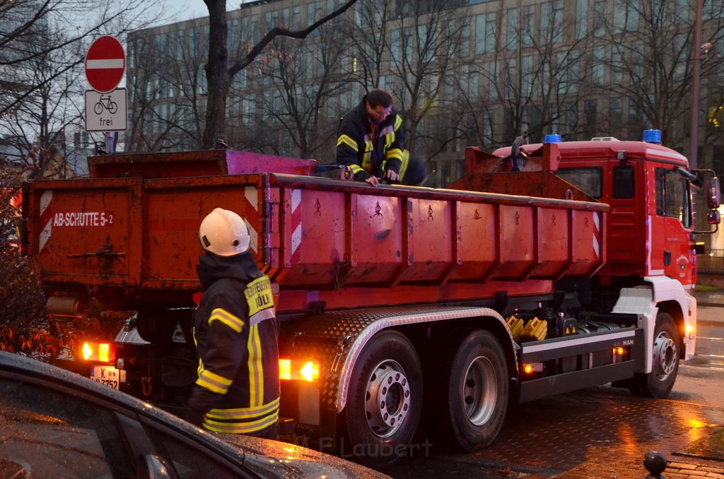 Feuer 2 Dachwohnung Koeln Severinswall Bayenstr P117.JPG